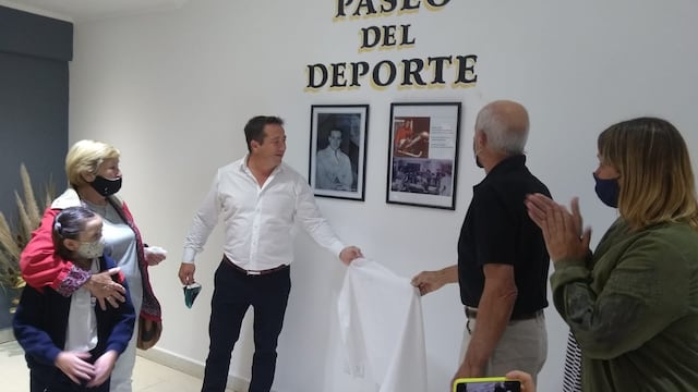 Roberto Carrin ya forma parte del Paseo de Deporte (archivo)