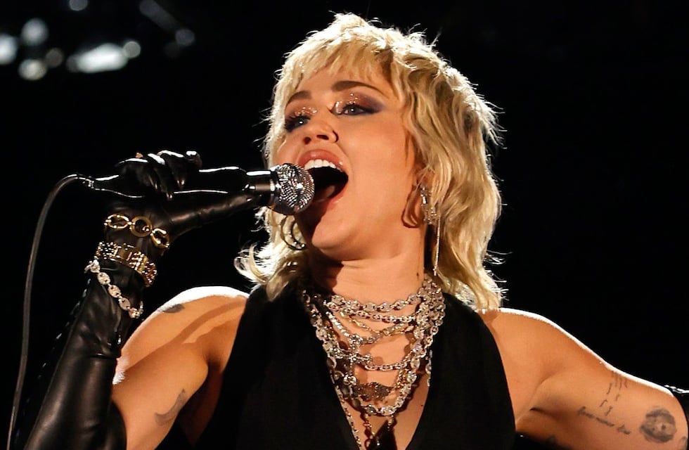 Lollapalooza Argentina 2022: cómo fue la llegada de Miley Cyrus al país