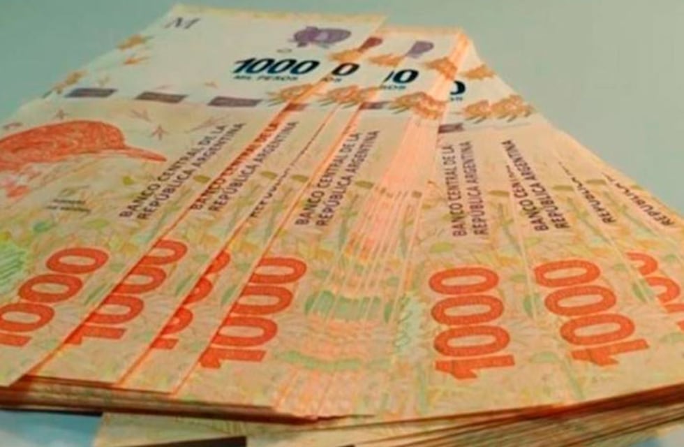 El billete de $1000 cumple cinco años: cuánto se devaluó en dólares y advierten por el efecto de la inflación