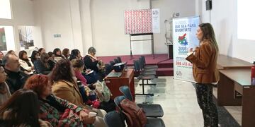 Empleados y funcionarios municipales fueron capacitados en materia de "Juego Responsable y Juego Ilegal".