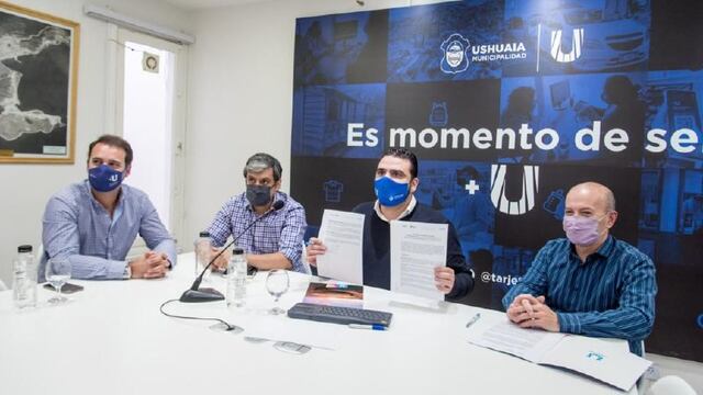 El Intendente Walter Vuoto rubricó un convenio donde los descuentos de la tarjeta +U se suman al Programa de Beneficios ANSES