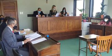 El tribunal se encontraba casi completo a la hora de dictar un veredicto. La decisión fue unánime.