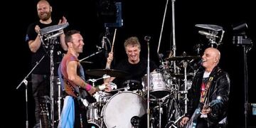 Coldplay invitó al escenario a Soda Stereo.