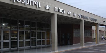 Un bebé de nueve meses quedó internado en el Hospital de Niños.