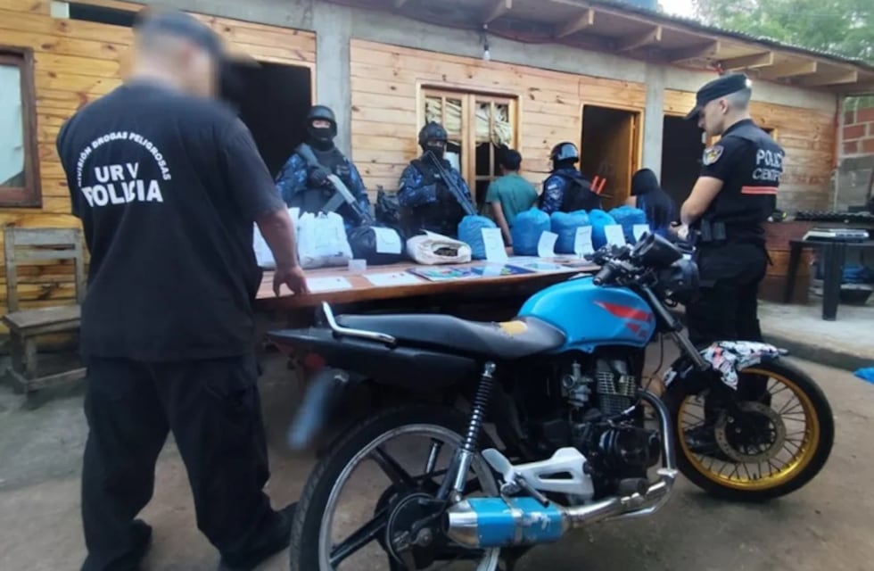Puerto Iguazú: desarticulan un punto de narcomenudeo y secuestran 14 kilos de marihuana