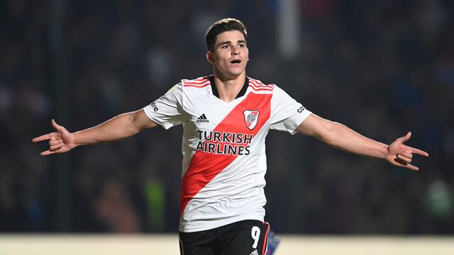 Julián Álvarez fue la figura de la goleada de River.