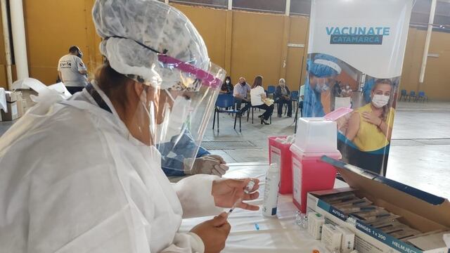 Comienza la vacunación para mayores de 75 años en Catamarca