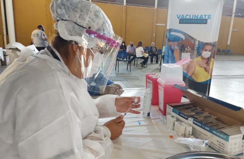 Comienza la vacunación para mayores de 75 años en Catamarca