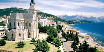 Cómo comprar pasajes aéreos a Bariloche con descuento.
