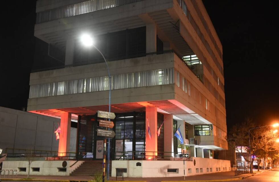 ¿Por qué la Municipalidad de Rafaela tiene luces naranjas?