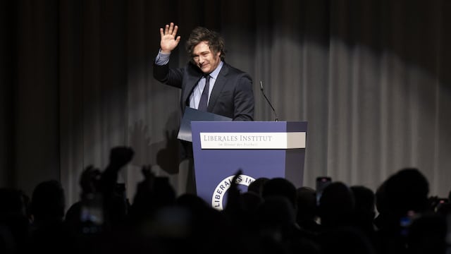 Javier Milei viajará a Estados Unidos: reuniones con Elon Musk, FMI y Banco Mundial (Imagen ilustrativa /EFE/EPA/ENNIO LEANZA )