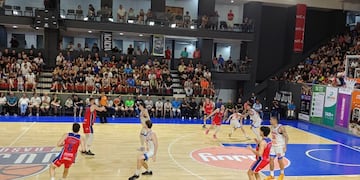 Los ataques del equipo jujeño no se cristalizaban en conversiones, lo que terminó costándole muy caro al final de la noche.