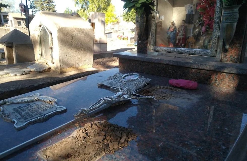 Denuncian ola de robos en el cementerio de Malargüe