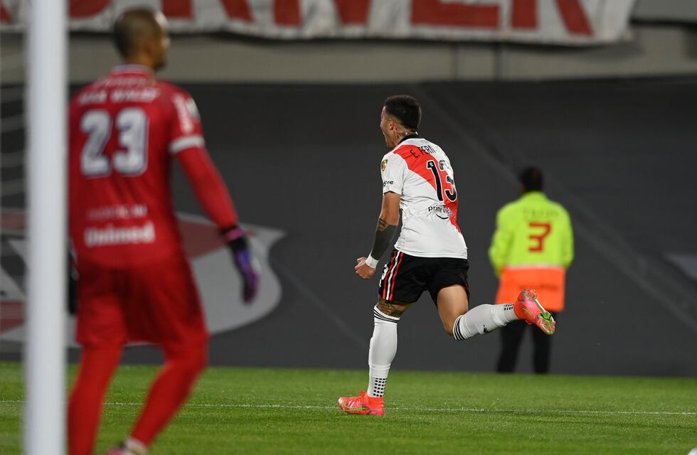 River se agrandó de local y venció 2-0 a Fortaleza en la Copa Libertadores