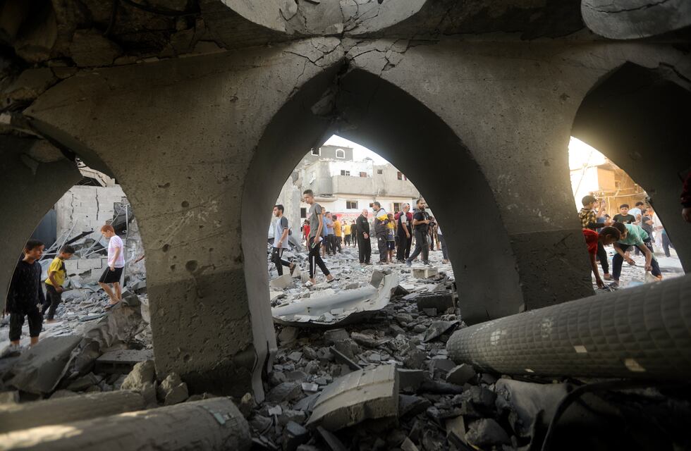 A más de un mes de iniciada la guerra, el principal hospital de Gaza es el foco de los ataques de Israel