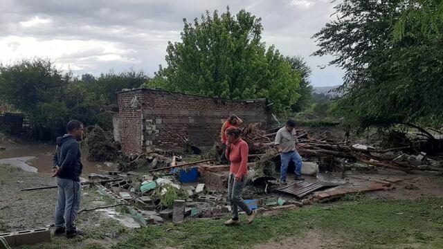 Crecida en Huerta Grande se llevó a dos casas.