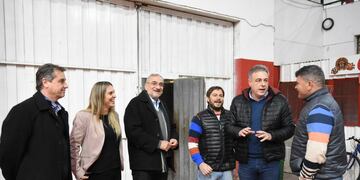 Funcionarios municipales y provinciales recorrieron las instalaciones del club 9 de Julio
