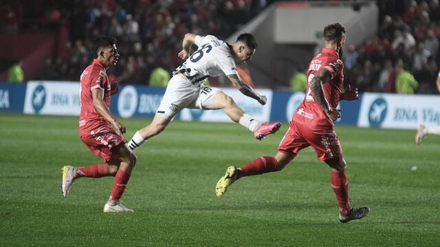 Rodrigo Garro, uno de los que bajó en su nivel. Y Talleres lo extraña (Federico López Claro / La Voz).