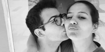 César Sena (19) junto a Cecilia Strzyzowski (28). Foto: Gentileza / Redes