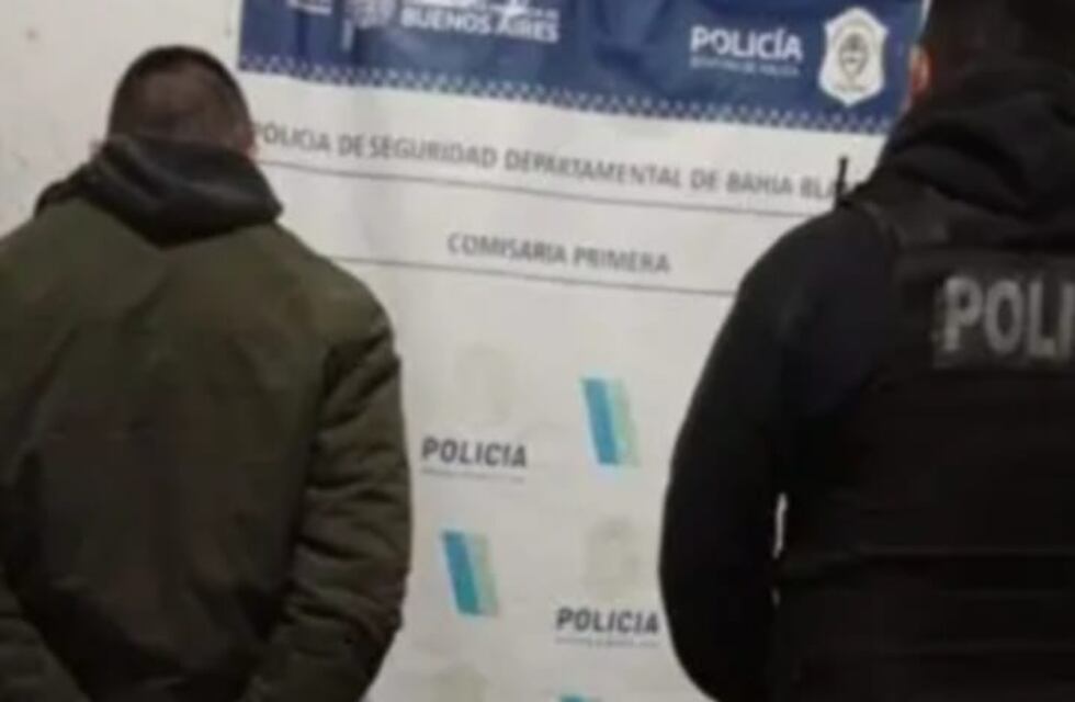 Bahía Blanca: un policía fue detenido y acusado de cometer 4 robos con armas