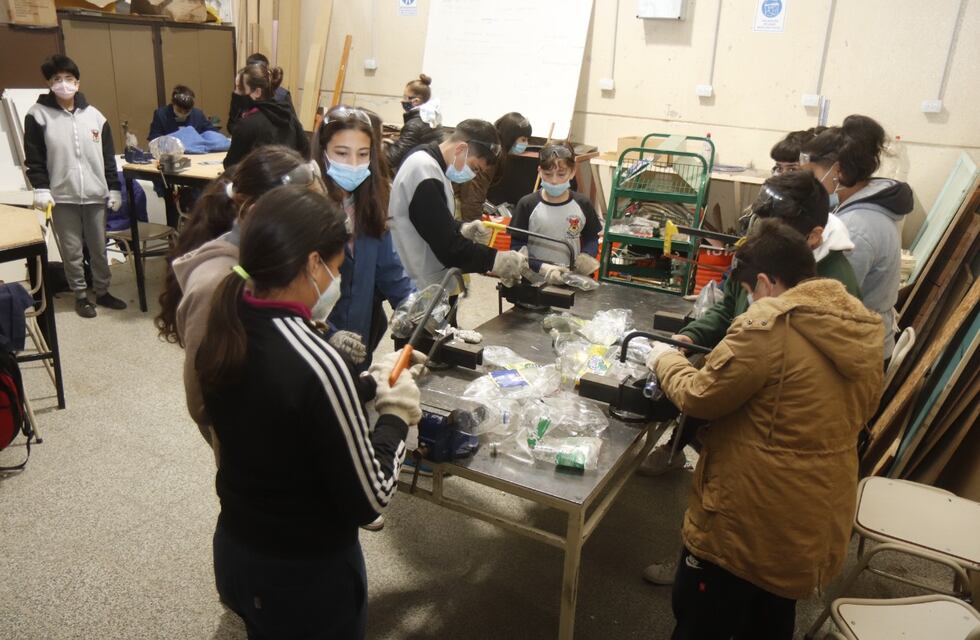 Jóvenes de Carlos Paz ya reciclaron más de 150 mil botellas