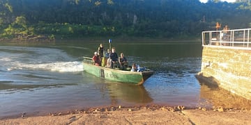 Dos turistas resultaron heridos tras una caída en el Salto Mbocai, en Iguazú.