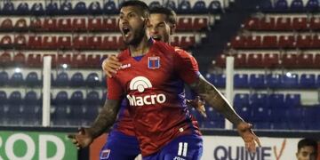 Milton Céliz es el primer refuerzo del Santo.