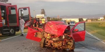 Una mujer falleció y tres personas están internadas en grave estado