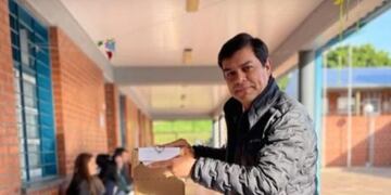 Elecciones PASO 2023: el actual presidente del Concejo Deliberante, Horacio Martínez, emitió su voto en Posadas.
