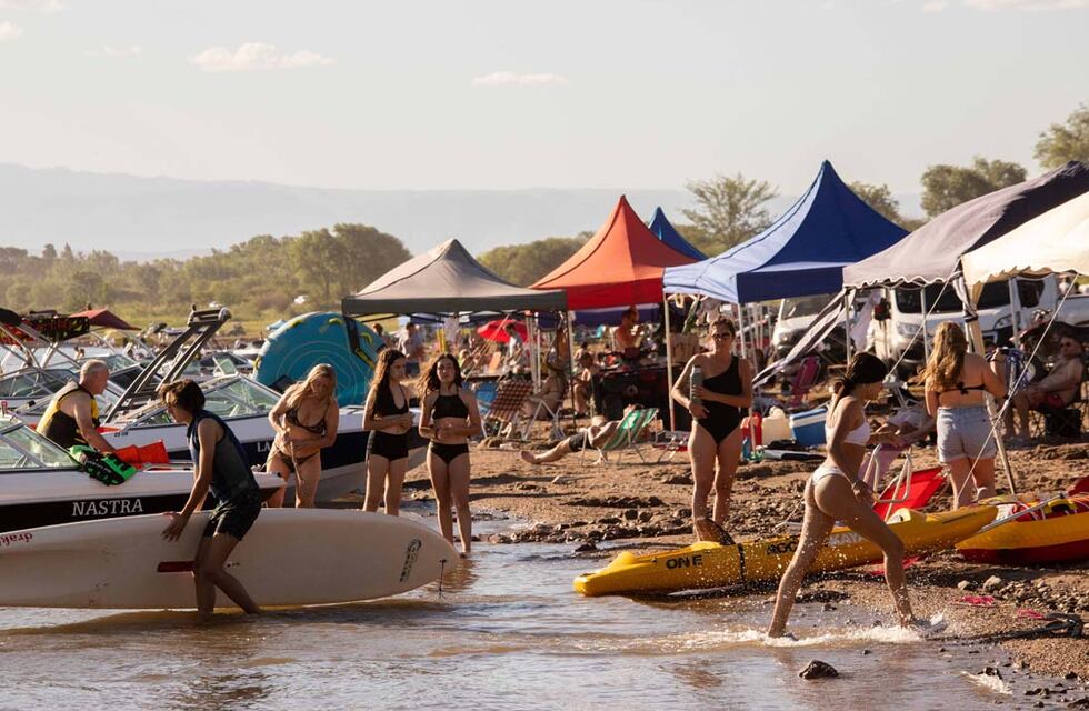 En fotos: calor, turismo y fin de semana largo a pleno en Córdoba