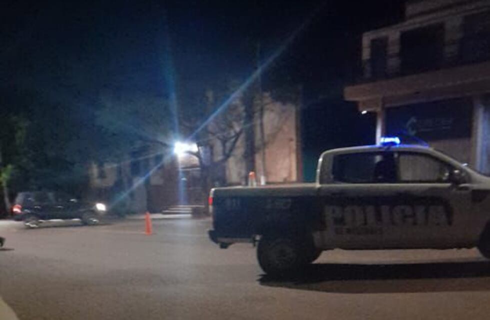 Buscan al conductor de una Hilux tras atropellar y matar a un joven en Eldorado