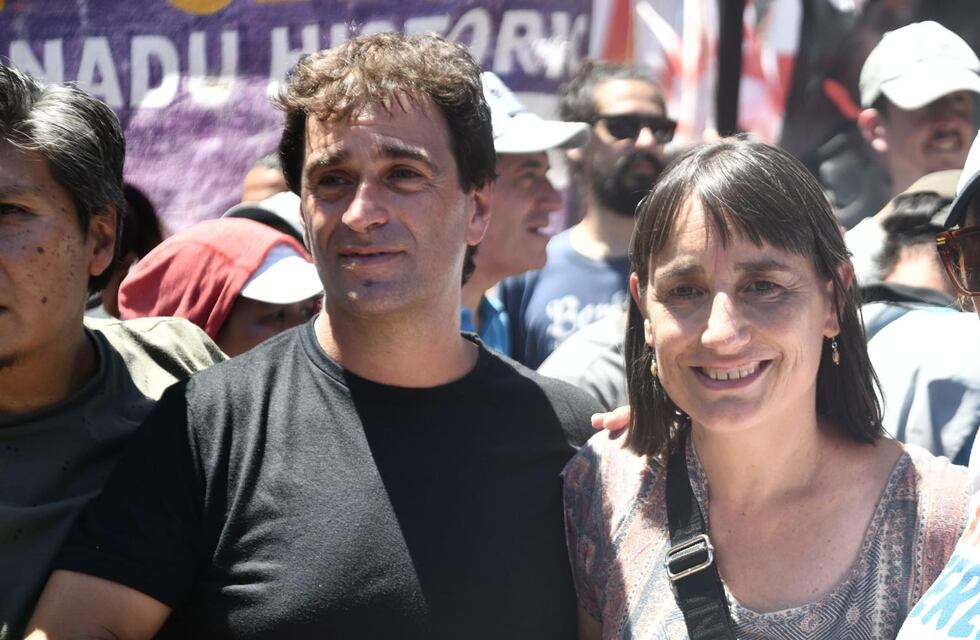 Desde la izquierda piden que la CGT convoque a otro paro para el mismo día que se vota la “ley ómnibus”