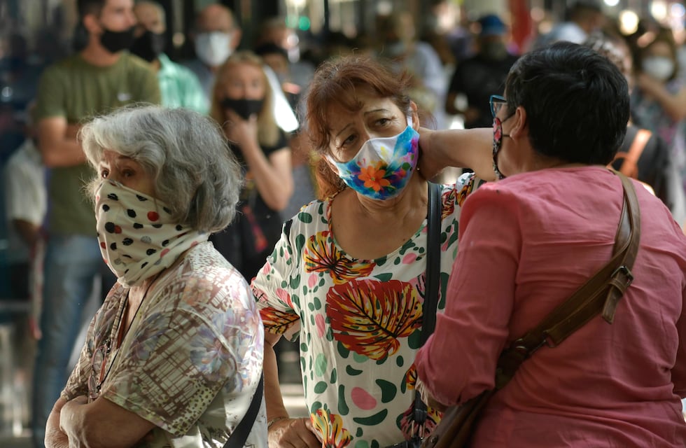 Beneficio para jubilados: les devuelven $1.000 en las compras con tarjeta de débito