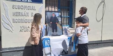 La familia de Hernán Rodríguez. Marcela Moyano, esposa, Tita Ramos, la mamá y Claudio Rodríguez, el hermano.