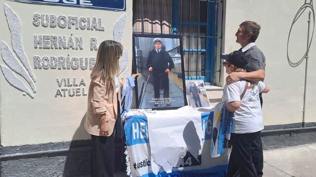 La familia de Hernán Rodríguez. Marcela Moyano, esposa, Tita Ramos, la mamá y Claudio Rodríguez, el hermano.