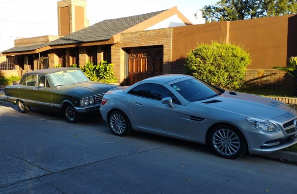 Cuánto vale el convertible del inspector municipal detenido por las habilitaciones falsas en Córdoba