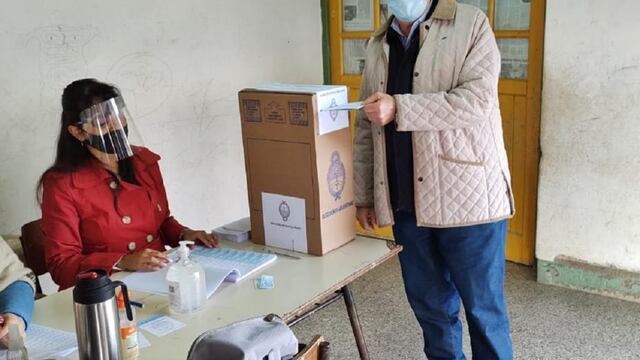 Osvaldo Jaldo emitió su voto.