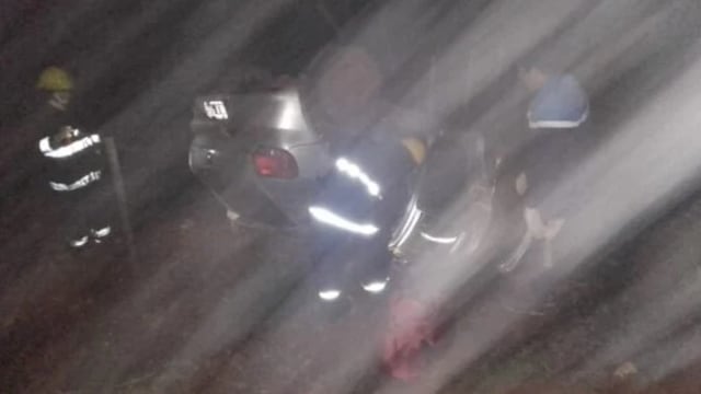 Lamentable accidente en Itacaruaré: dos personas fallecidas.