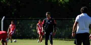 El ex arquero asumió como DT de Instituto