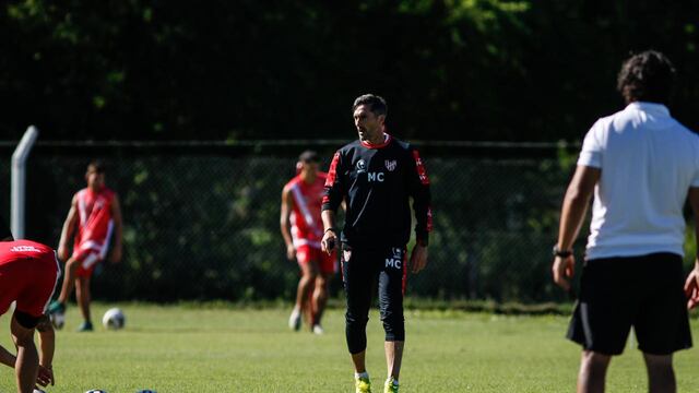 El ex arquero asumió como DT de Instituto