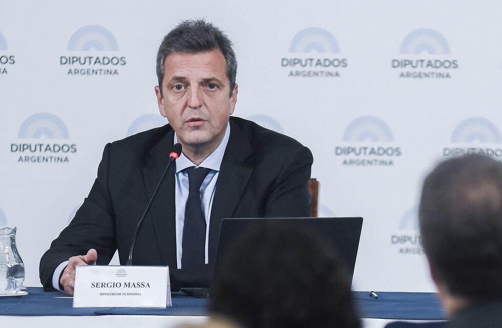 Tras el nuevo índice de inflación, Sergio Massa anunció que subirá el piso de impuesto a las Ganancias a $330.000