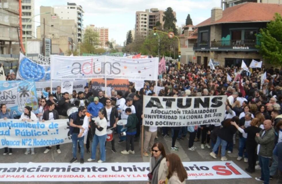 Tras el veto de Milei, las universidades bahienses se suman al paro