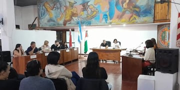 Aprueban una ordenanza para controlar actividades con metales no ferrosos en Oberá.