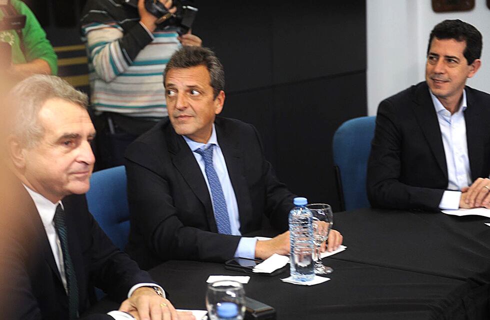 Sergio Massa y Agustín Rossi comienzan una gira federal de campaña, mientras Alberto Fernández queda más relegado