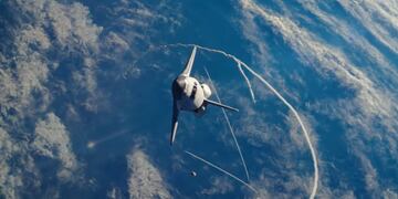 Captura de la película Moonfall