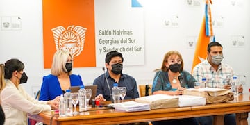 Se abrieron los sobres de licitación para obra de agua potable