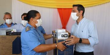 La cartera de Gobierno hizo entrega de elementos tecnológicos a unidades penales.