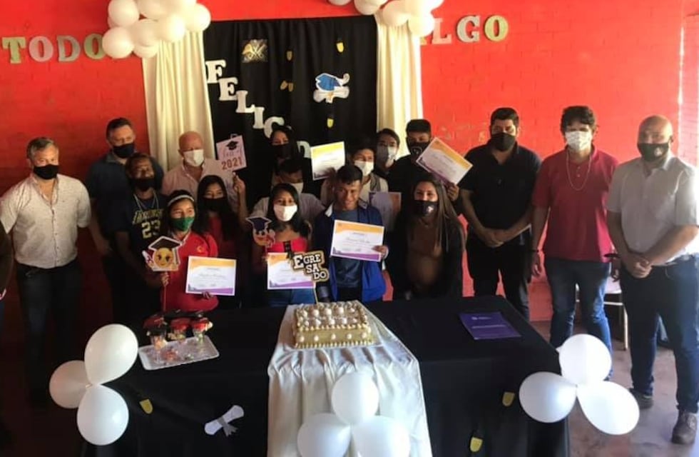 La comunidad Teko´a Jasy Porá cuenta con los primeros peluqueros y manicuras mbya de Misiones