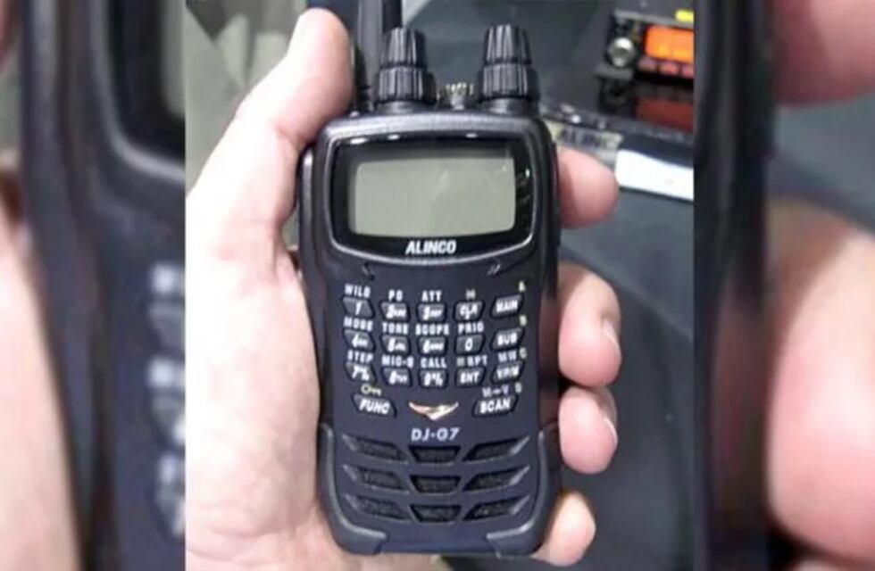 Robaron una radio policial de Investigaciones