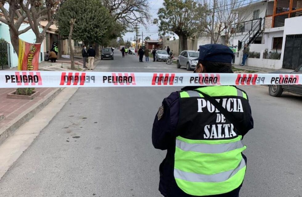 Horror en Salta: una joven dio a luz y ocultó el cuerpo del bebé en una valija, su madre lo halló en estado de descomposición